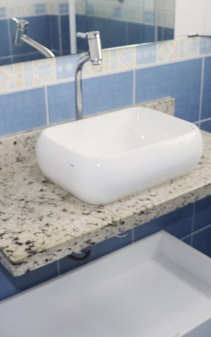 Apartamento à venda com 71m², 2 quartos e sem vagaBanheiro