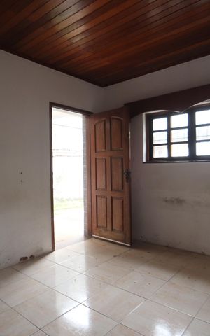 Casa à venda com 170m², 3 quartos e 5 vagasEscritório