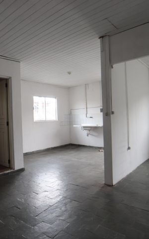 Casa à venda com 170m², 3 quartos e 5 vagasCasa 2