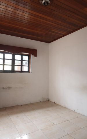 Casa à venda com 170m², 3 quartos e 5 vagasEscritório