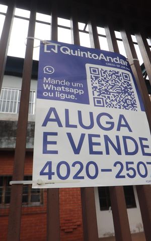 Casa à venda com 170m², 3 quartos e 5 vagasPlaca