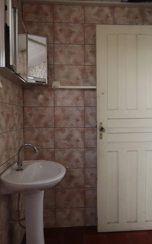 Casa à venda com 170m², 3 quartos e 5 vagasCasa 2