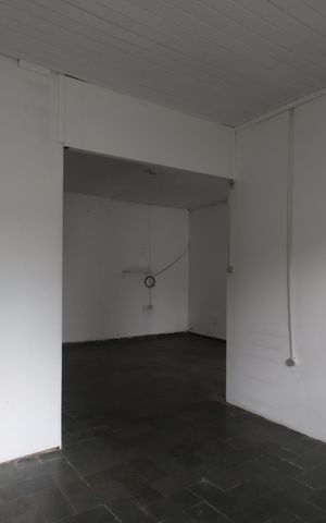 Casa à venda com 170m², 3 quartos e 5 vagasCasa 2