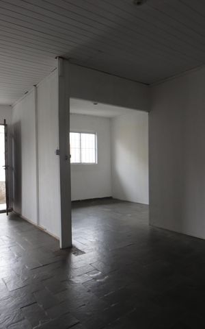 Casa à venda com 170m², 3 quartos e 5 vagasCasa 2