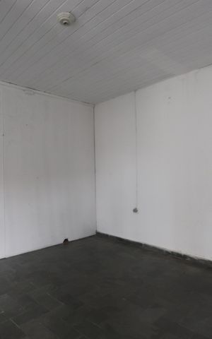 Casa à venda com 170m², 3 quartos e 5 vagasCasa 2