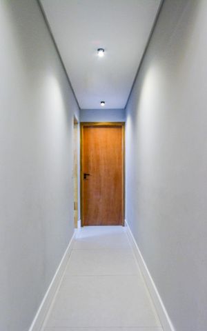 Casa à venda com 240m², 2 quartos e 3 vagas Casa à venda com 240m², 2 quartos e 3 vagasCorredor