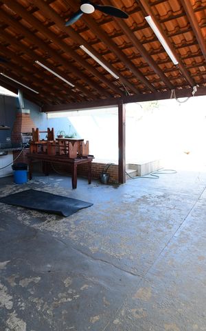 Casa à venda com 165m², 3 quartos e 3 vagasVaranda gourmet