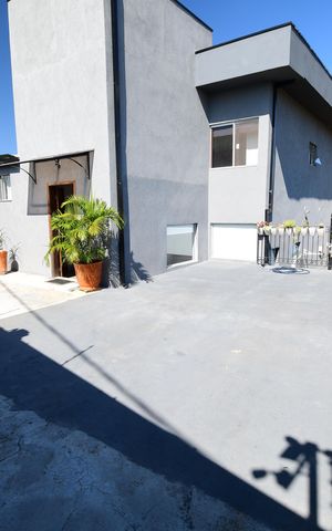 Casa à venda com 165m², 3 quartos e 3 vagasGaragem