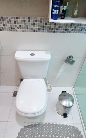 Casa à venda com 165m², 3 quartos e 3 vagasBanheiro Suíte