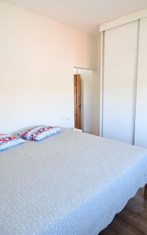 Casa à venda com 165m², 3 quartos e 3 vagasQuarto 3 - Suíte