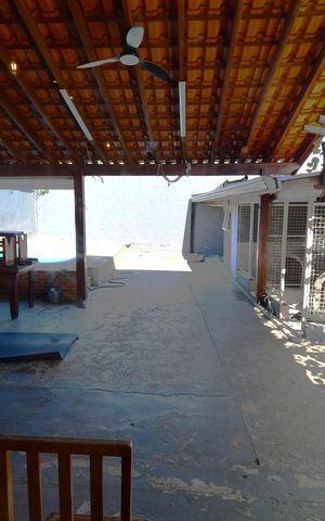 Casa à venda com 165m², 3 quartos e 3 vagasSala - Vista