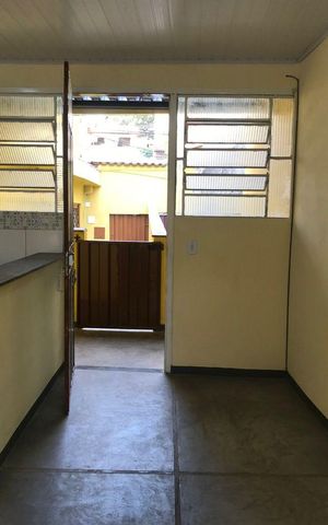 Casa para alugar com 55m², 2 quartos e sem vaga