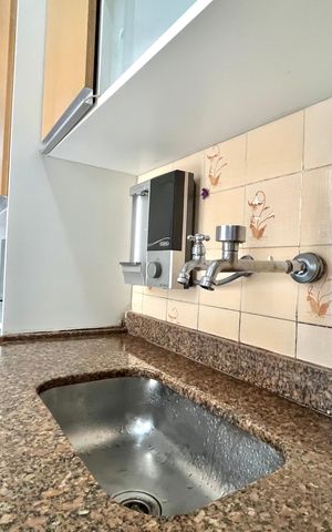 Casa à venda com 143m², 2 quartos e 2 vagas Casa à venda com 143m², 2 quartos e 2 vagasCozinha