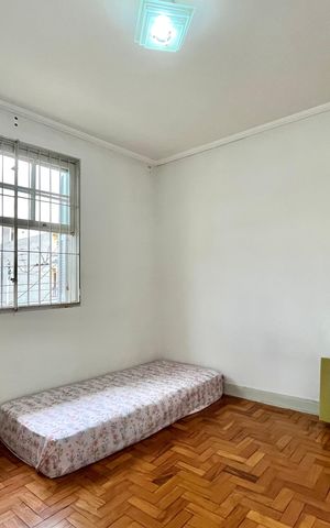 Casa à venda com 143m², 2 quartos e 2 vagas Casa à venda com 143m², 2 quartos e 2 vagasQuarto 1