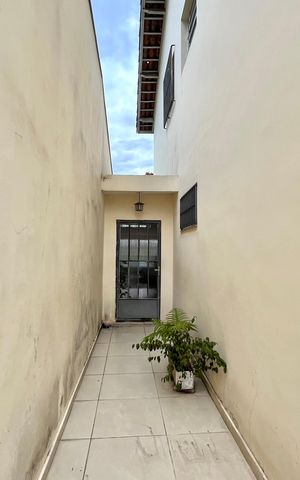 Casa à venda com 143m², 2 quartos e 2 vagas Casa à venda com 143m², 2 quartos e 2 vagasQuintal