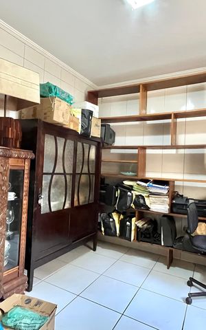 Casa à venda com 143m², 2 quartos e 2 vagas Casa à venda com 143m², 2 quartos e 2 vagasQuarto de Serviço