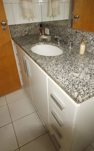 Apartamento à venda com 75m², 2 quartos e 2 vagasbanheiro da Suíte