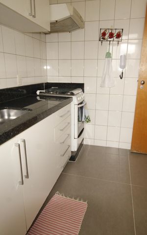 Apartamento à venda com 75m², 2 quartos e 2 vagasCozinha
