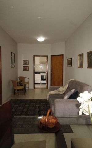 Apartamento à venda com 75m², 2 quartos e 2 vagasSala