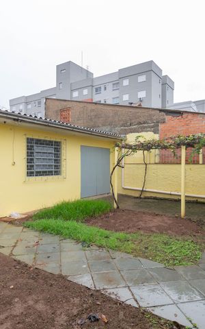 Casa para alugar com 80m², 2 quartos e 6 vagas
