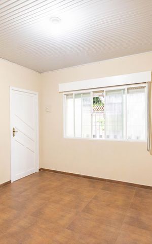 Casa para alugar com 80m², 2 quartos e 6 vagas