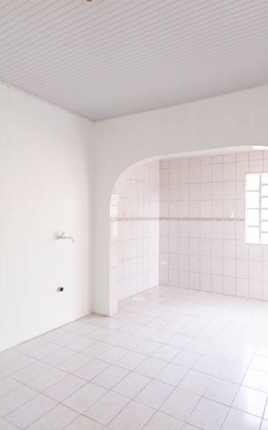 Casa para alugar com 80m², 2 quartos e 6 vagas