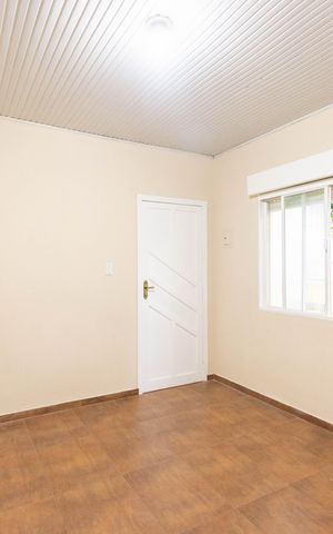 Casa para alugar com 80m², 2 quartos e 6 vagas