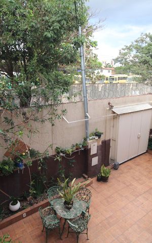 Casa à venda com 274m², 3 quartos e 6 vagasVaranda
