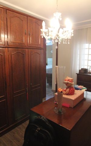 Casa à venda com 274m², 3 quartos e 6 vagasCloset Quarto 1