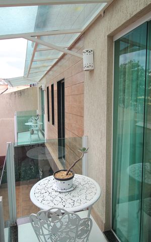 Casa à venda com 274m², 3 quartos e 6 vagasVaranda