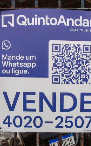 Casa à venda com 40m², 1 quarto e 6 vagasPlaquinha