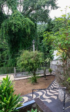Casa à venda com 300m², 3 quartos e 1 vagaQuintal
