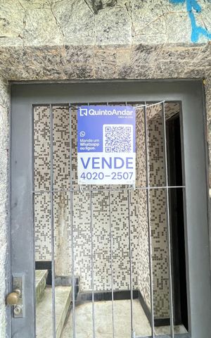 Casa à venda com 300m², 3 quartos e 1 vaga Casa à venda com 300m², 3 quartos e 1 vagaPlaquinha
