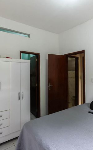 Casa à venda com 300m², 3 quartos e 1 vagaQuarto (primeiro andar)