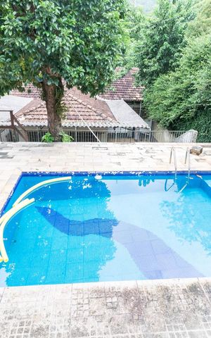 Casa à venda com 300m², 3 quartos e 1 vagaQuintal