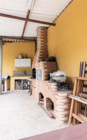 Casa à venda com 300m², 3 quartos e 1 vagaQuintal
