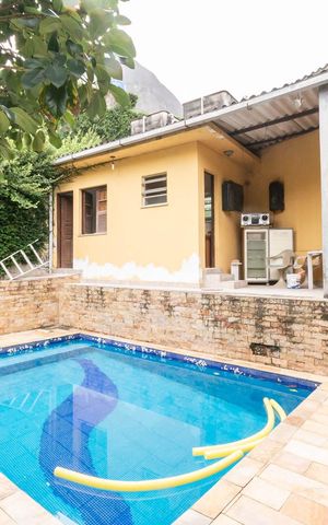 Casa à venda com 300m², 3 quartos e 1 vagaQuintal