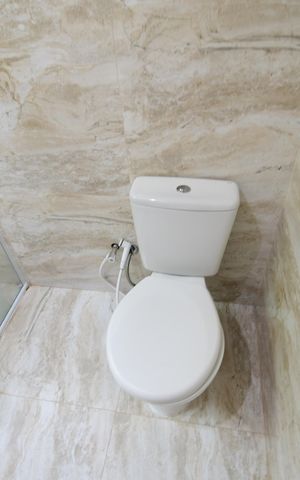 Casa à venda com 100m², 3 quartos e 8 vagasBanheiro