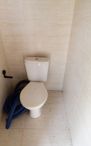 Casa à venda com 100m², 3 quartos e 8 vagasLavabo 1