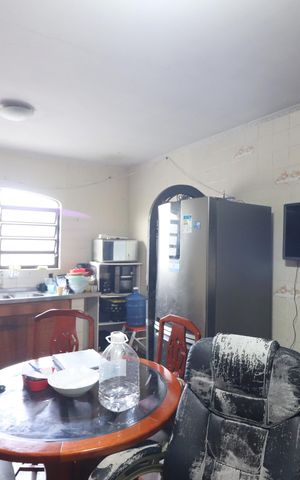 Casa à venda com 350m², 3 quartos e 4 vagasCozinha 