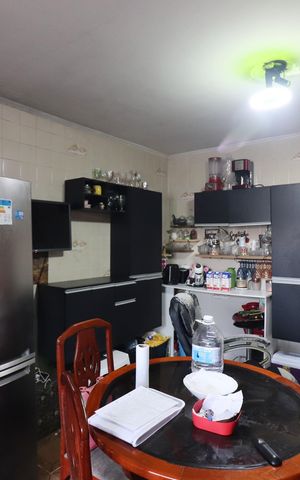 Casa à venda com 350m², 3 quartos e 4 vagasCozinha 