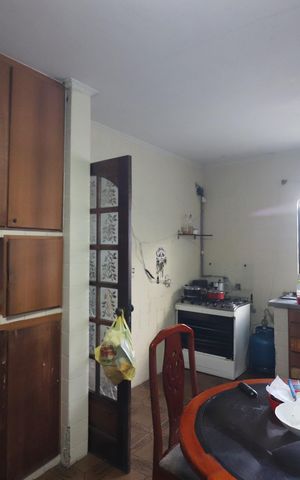Casa à venda com 350m², 3 quartos e 4 vagasCozinha 