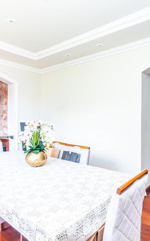 Casa à venda com 230m², 3 quartos e 3 vagas