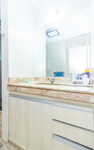 Casa à venda com 230m², 3 quartos e 3 vagas