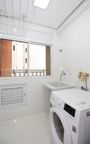 Apartamento para alugar com 112m², 2 quartos e 3 vagas Apartamento para alugar com 112m², 2 quartos e 3 vagasÁrea de Serviço