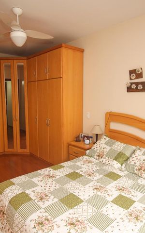 Apartamento à venda com 160m², 3 quartos e 2 vagasQuarto 1