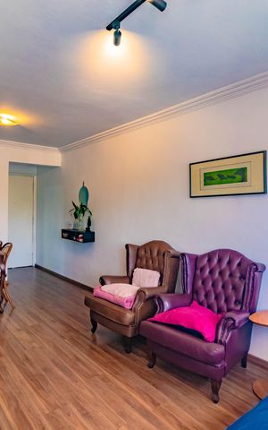 Apartamento à venda com 85m², 3 quartos e 1 vaga Apartamento à venda com 85m², 3 quartos e 1 vagaSala