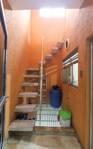Casa à venda com 100m², 2 quartos e 3 vagas