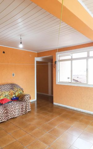 Casa à venda com 100m², 2 quartos e 3 vagas