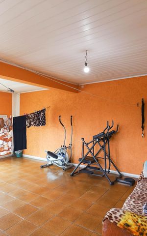 Casa à venda com 100m², 2 quartos e 3 vagas